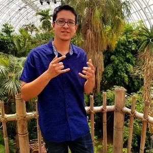 Meet your Posher, Leo